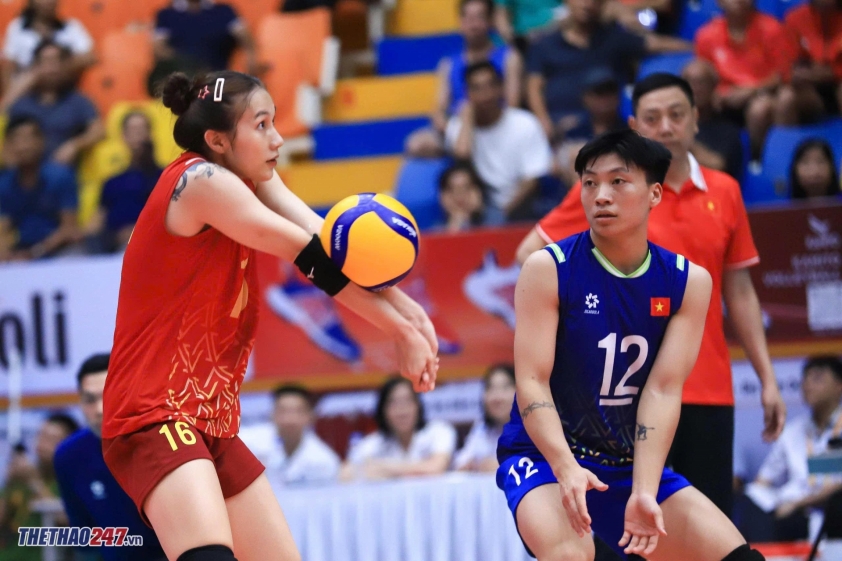 Phòng ngự bóng chuyền U21 Việt Nam